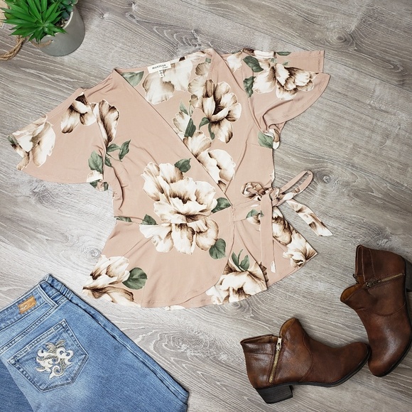 Monteau Tops - Monteau size large dusty rose butterfly sleeve